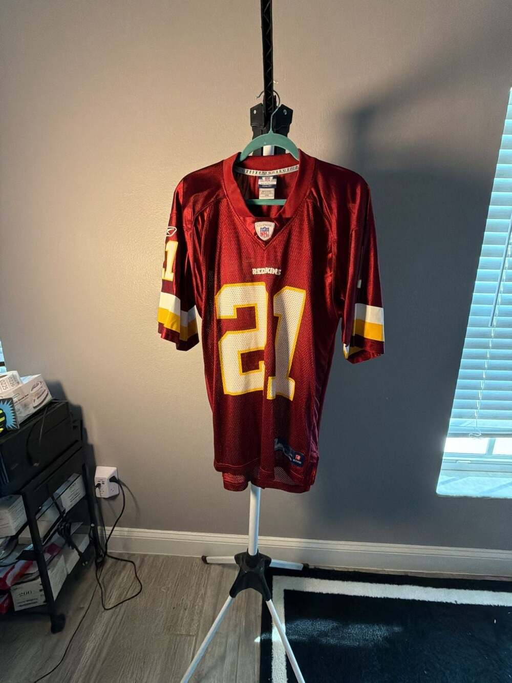 Vintage Reebok NFL Washington Redskins Sean Taylor #21 Burgundy Jersey Medium